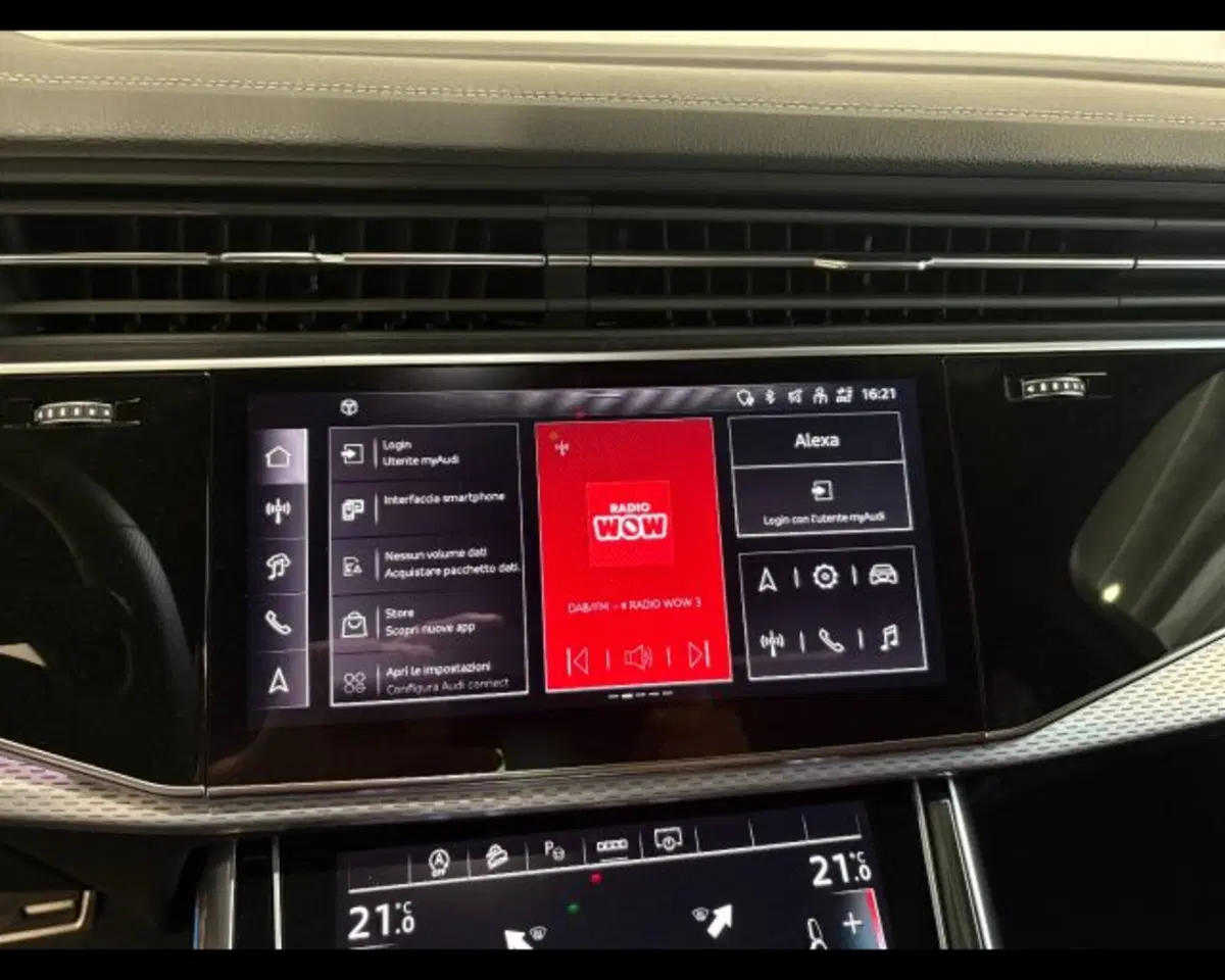 Audi SQ7 nuova a Treviso (7)