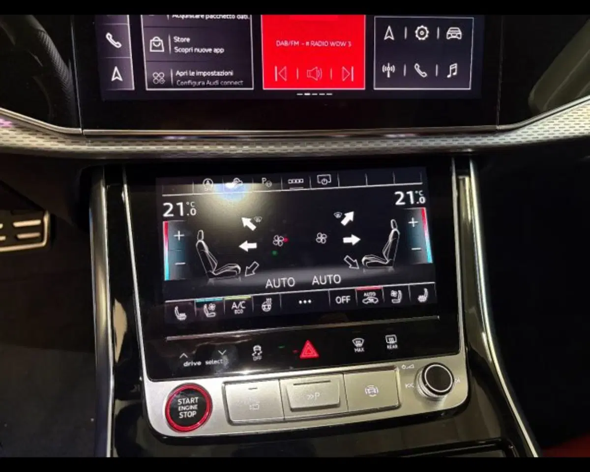 Audi SQ7 nuova a Treviso (8)