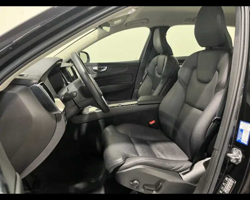 Volvo XC60 usata a Treviso (10)