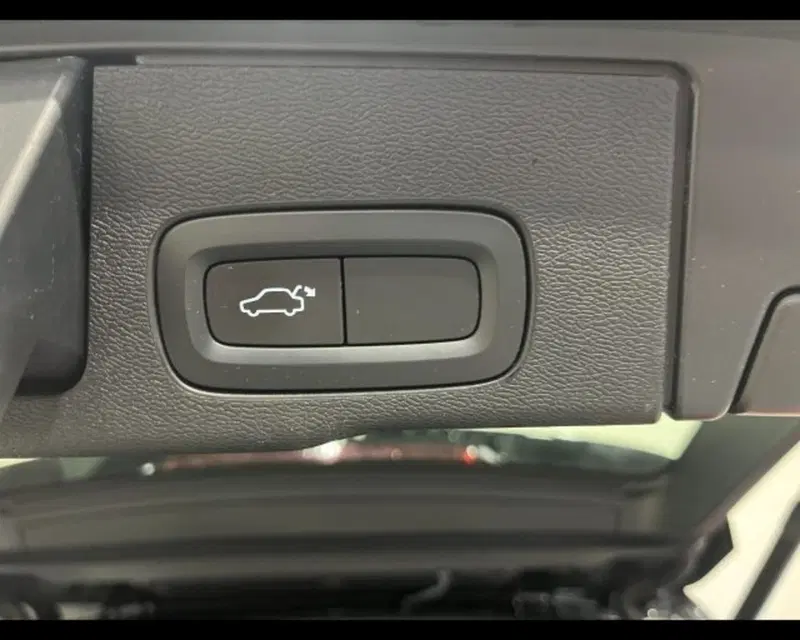 Volvo XC60 usata a Treviso (11)