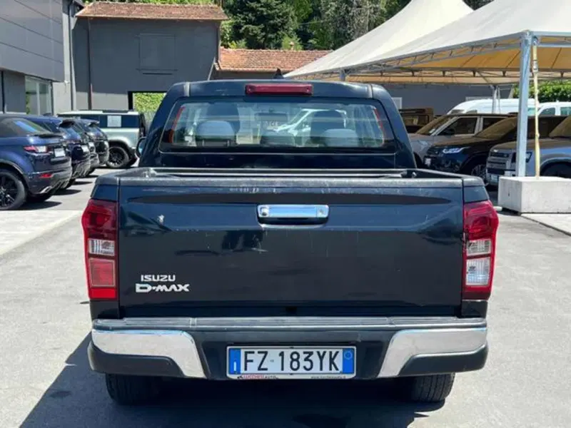 Isuzu D-Max Pick-up usata a Lucca (4)
