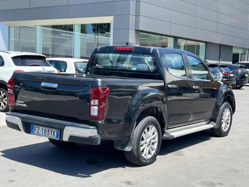 Isuzu D-Max Pick-up usata a Lucca (5)