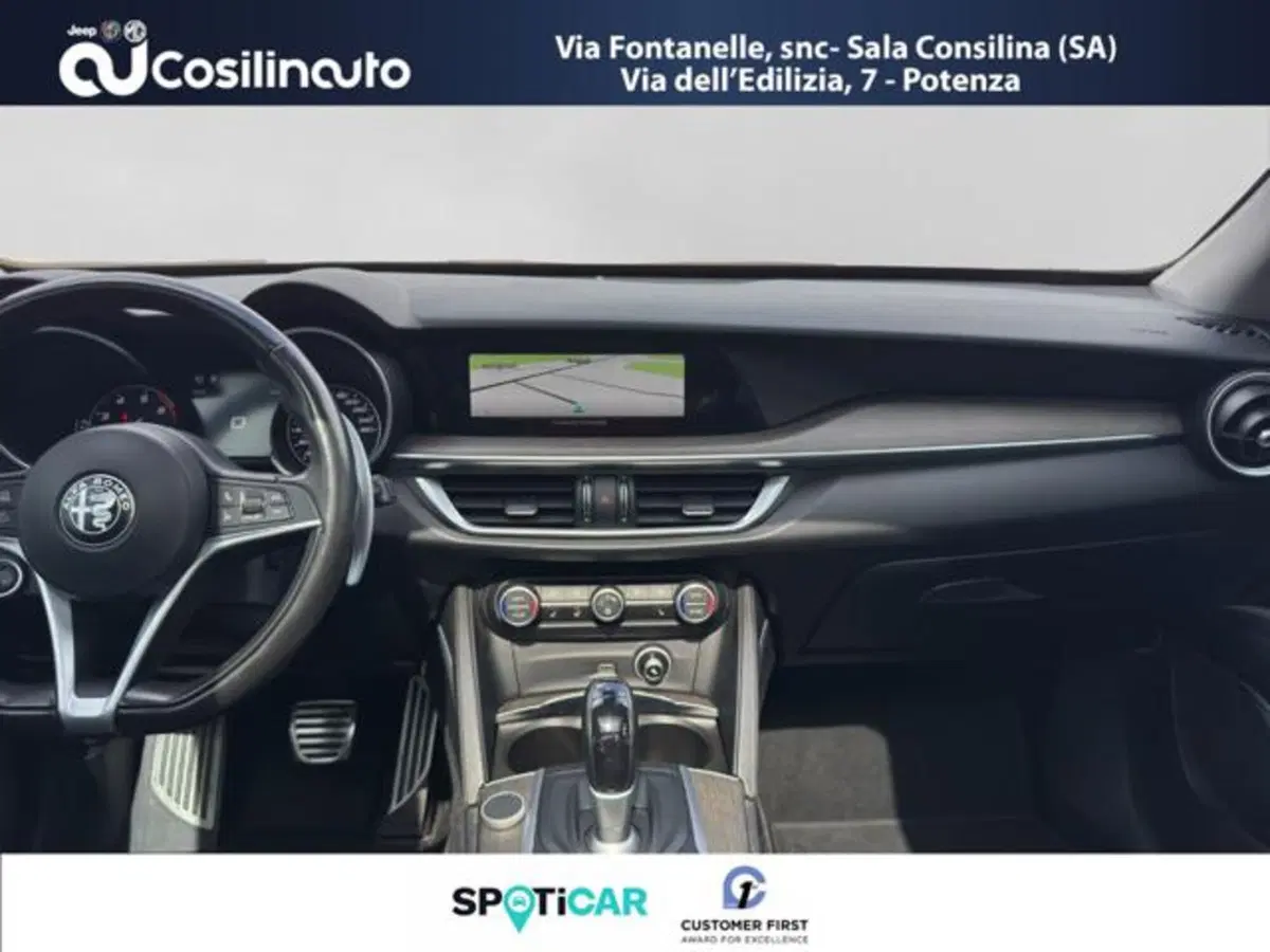 Alfa Romeo Stelvio usata a Salerno (13)