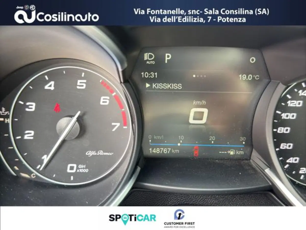 Alfa Romeo Stelvio usata a Salerno (20)