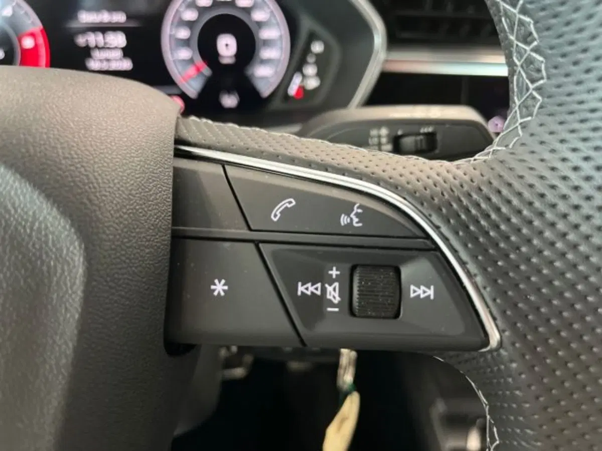 Audi Q3 Sportback usata a Bologna (16)