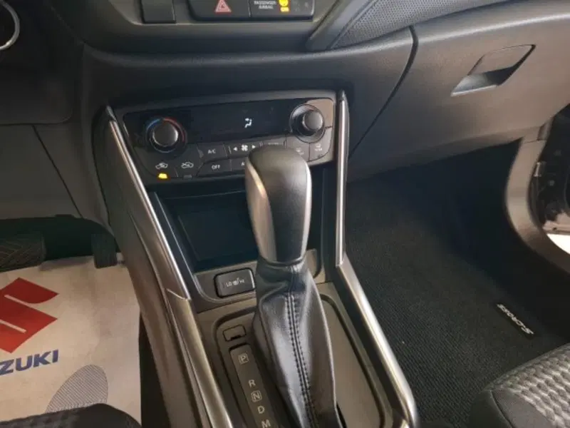 Suzuki S-Cross nuova a Reggio Emilia (12)