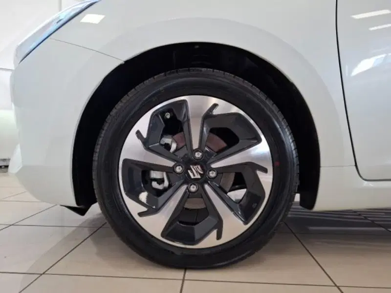 Suzuki Swift nuova a Reggio Emilia (20)