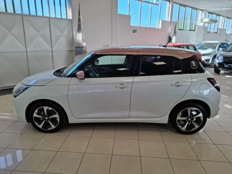 Suzuki Swift nuova a Reggio Emilia (2)