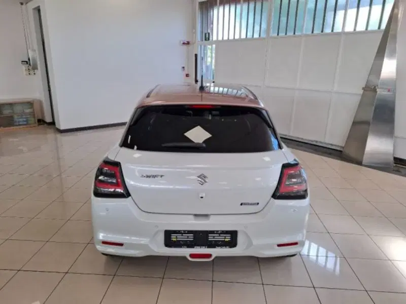 Suzuki Swift nuova a Reggio Emilia (4)