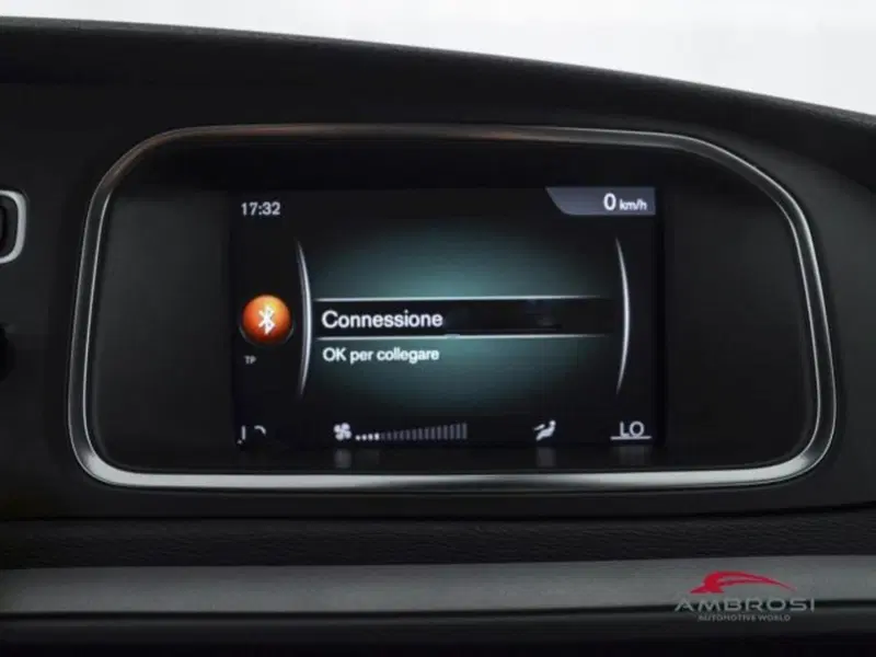 Volvo V40 Cross Country usata a Perugia (15)