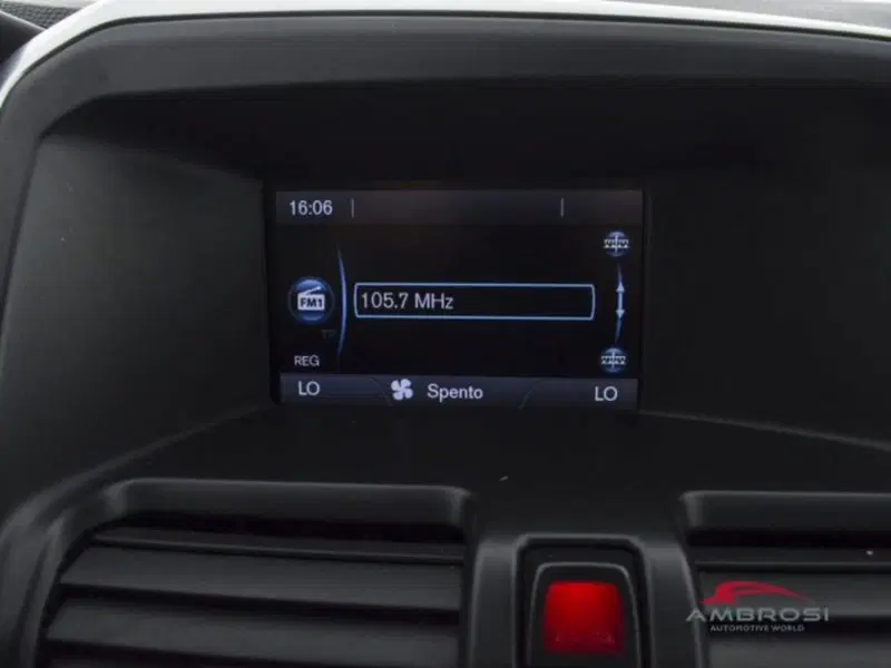 Volvo XC60 usata a Perugia (14)