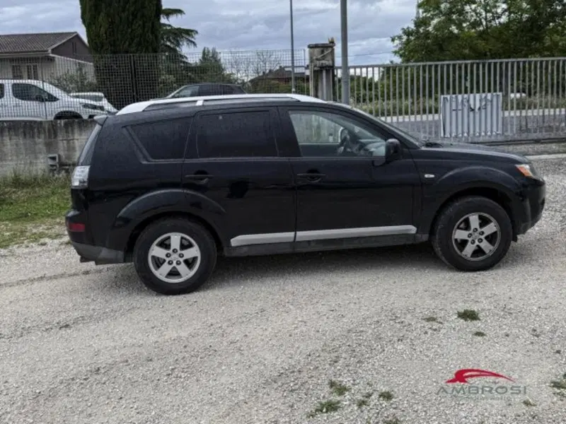 Mitsubishi Outlander usata a Perugia (2)