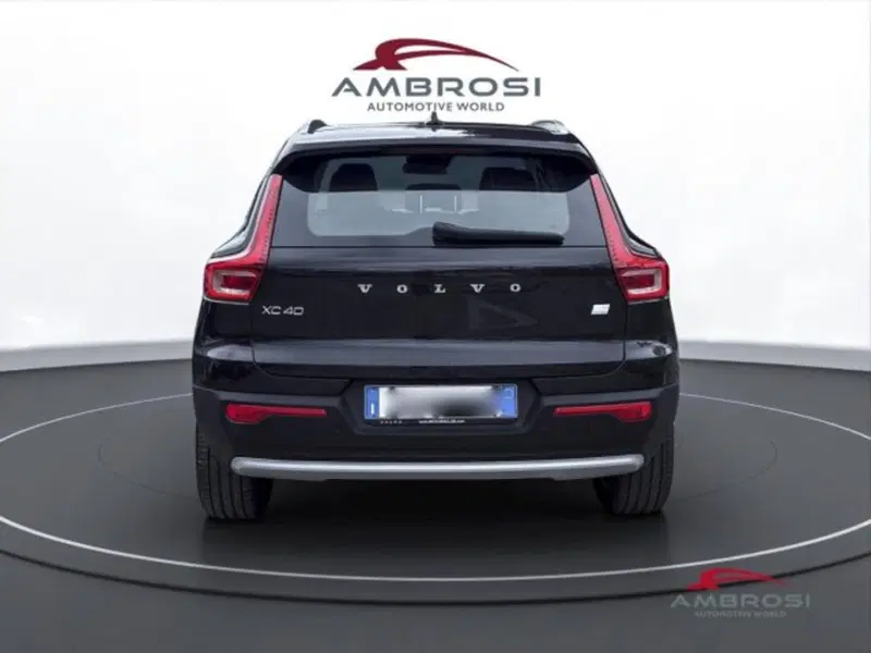 Volvo XC40 usata a Perugia (8)
