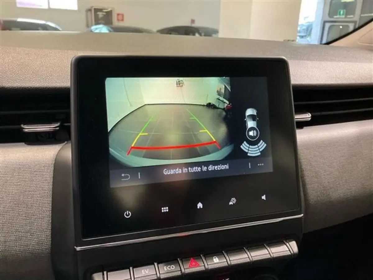 Renault Clio usata a Como (13)