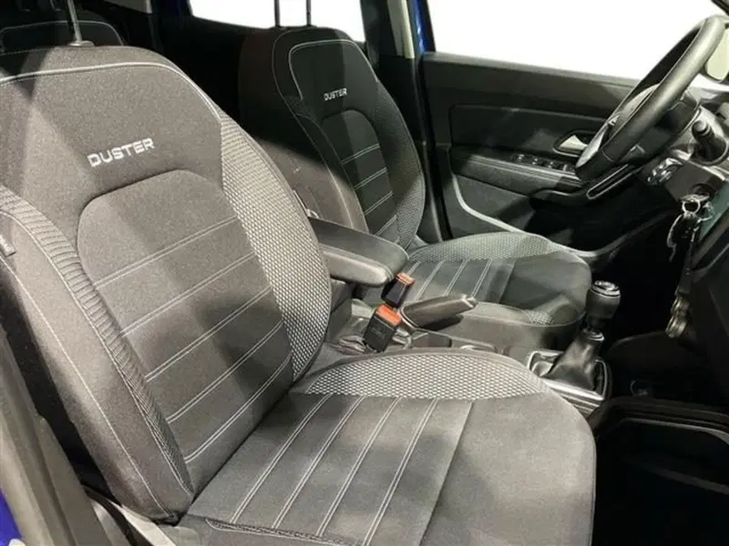 Dacia Duster Van usata a Como (11)