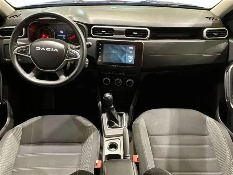 Dacia Duster Van usata a Como (9)