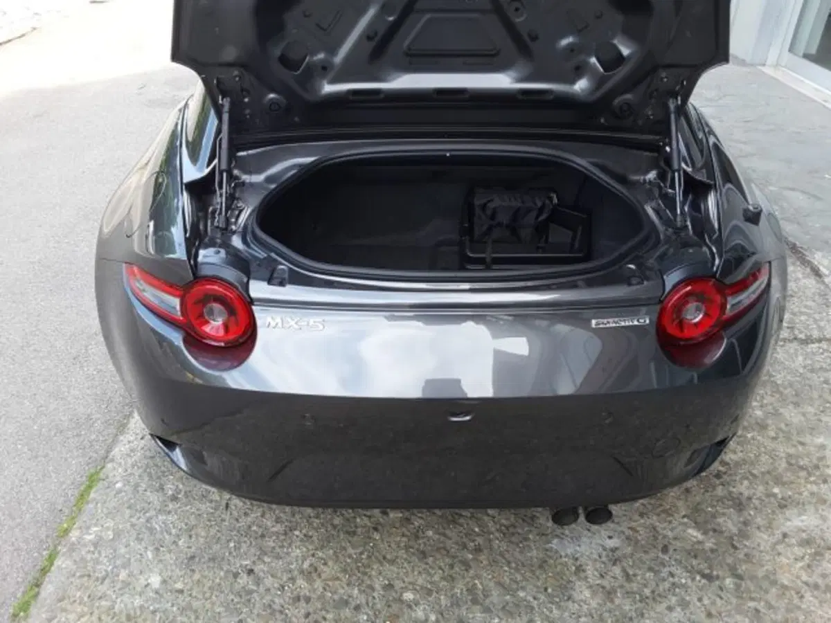 Mazda MX-5 nuova a Firenze (11)