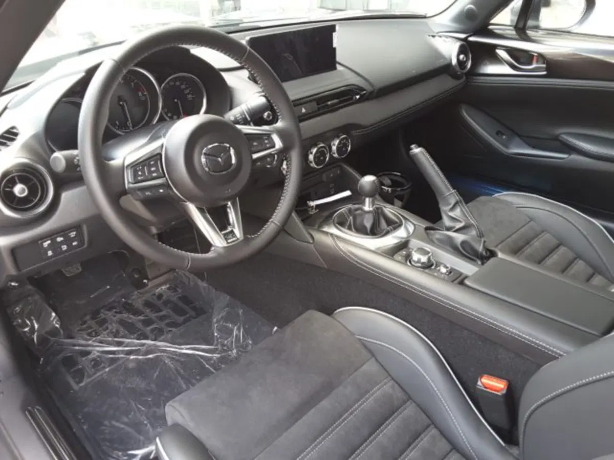 Mazda MX-5 nuova a Firenze (6)