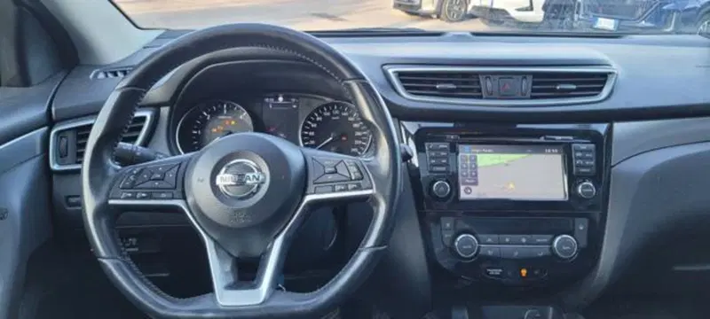 Nissan Qashqai usata a Napoli (10)