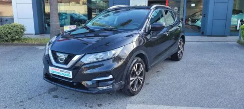 Nissan Qashqai usata a Napoli (2)