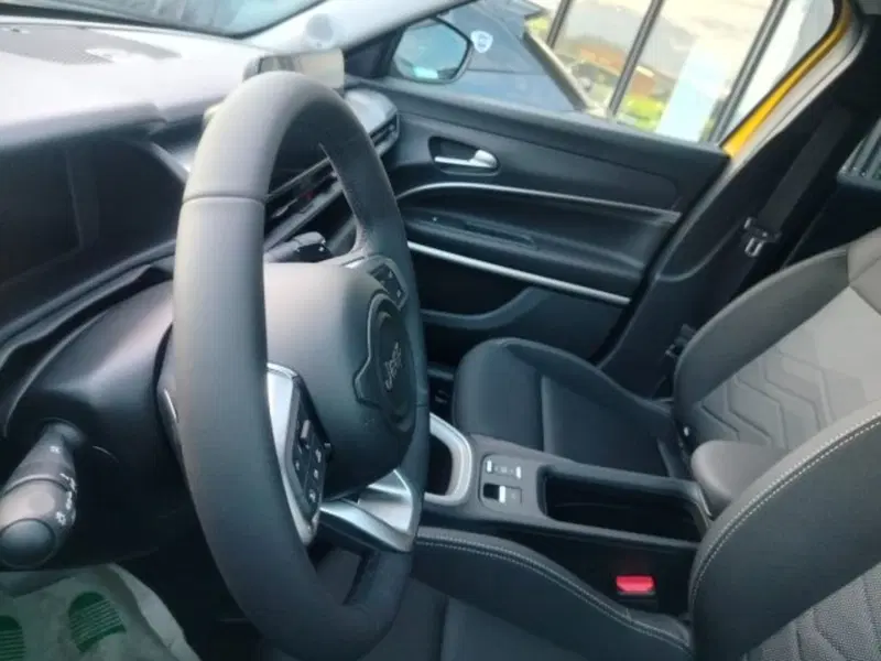 Jeep Avenger usata a Forlì-Cesena (13)