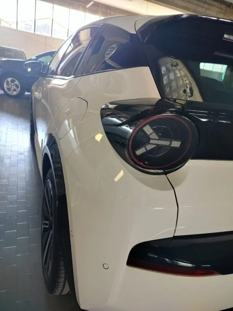 Lancia Ypsilon usata a Forlì-Cesena (11)