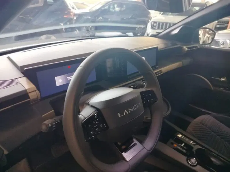 Lancia Ypsilon usata a Forlì-Cesena (18)