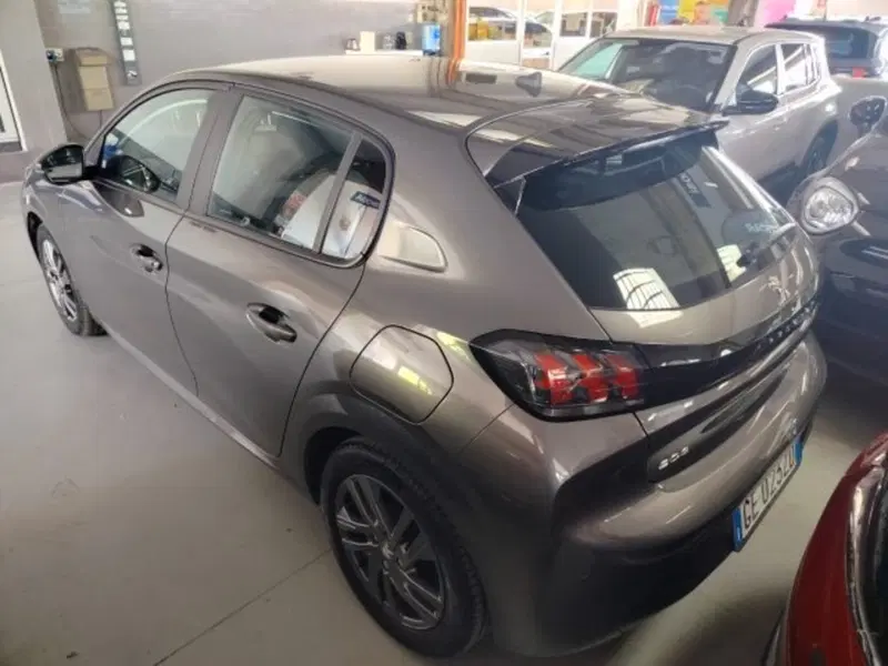Peugeot 208 usata a Forlì-Cesena (7)