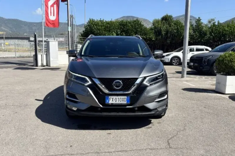 Nissan Qashqai usata a Latina (2)