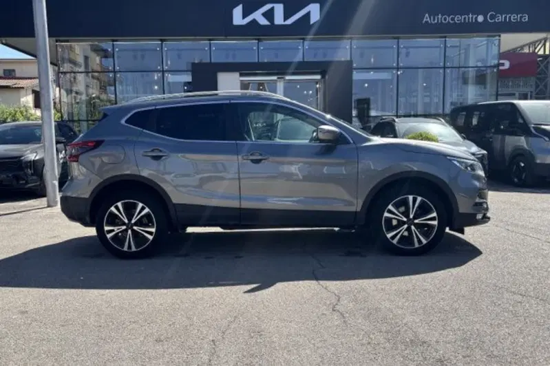 Nissan Qashqai usata a Latina (4)