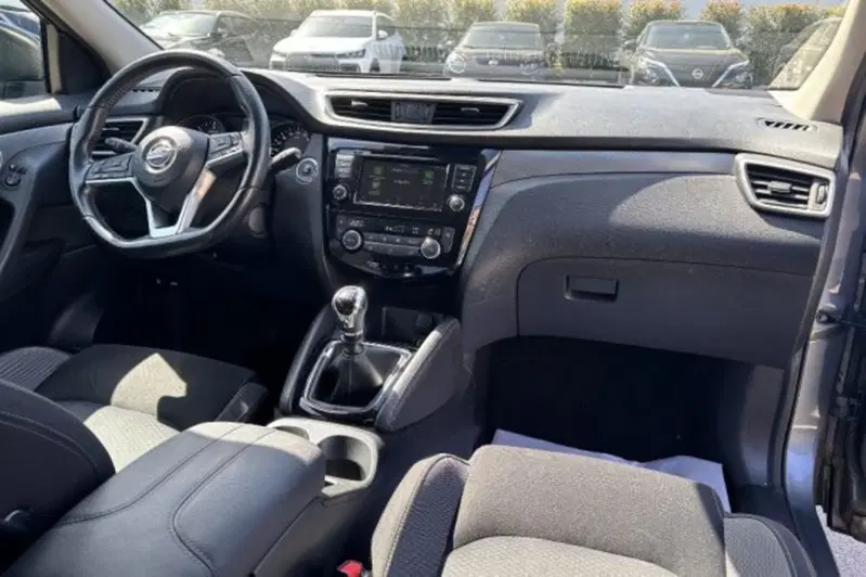 Nissan Qashqai usata a Latina (9)