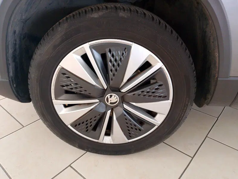 Skoda Karoq usata a Lecce (15)
