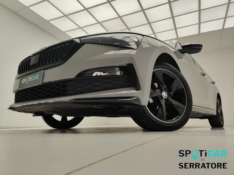 Skoda Scala usata a Como (3)