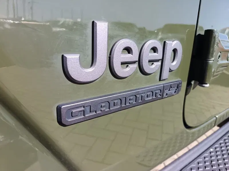 Jeep Gladiator usata a Alessandria (11)