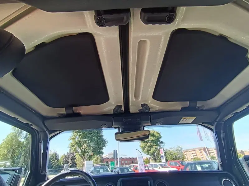 Jeep Gladiator usata a Alessandria (12)