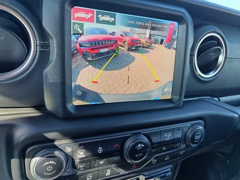 Jeep Gladiator usata a Alessandria (20)