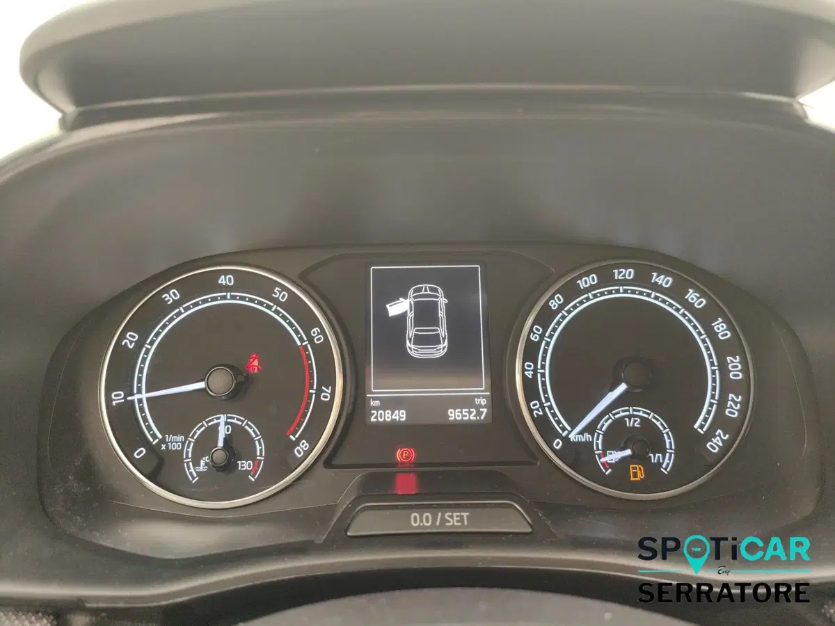Skoda Fabia usata a Como (8)