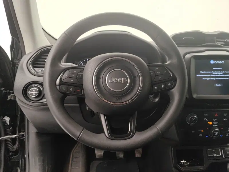Jeep Renegade usata a Como (17)