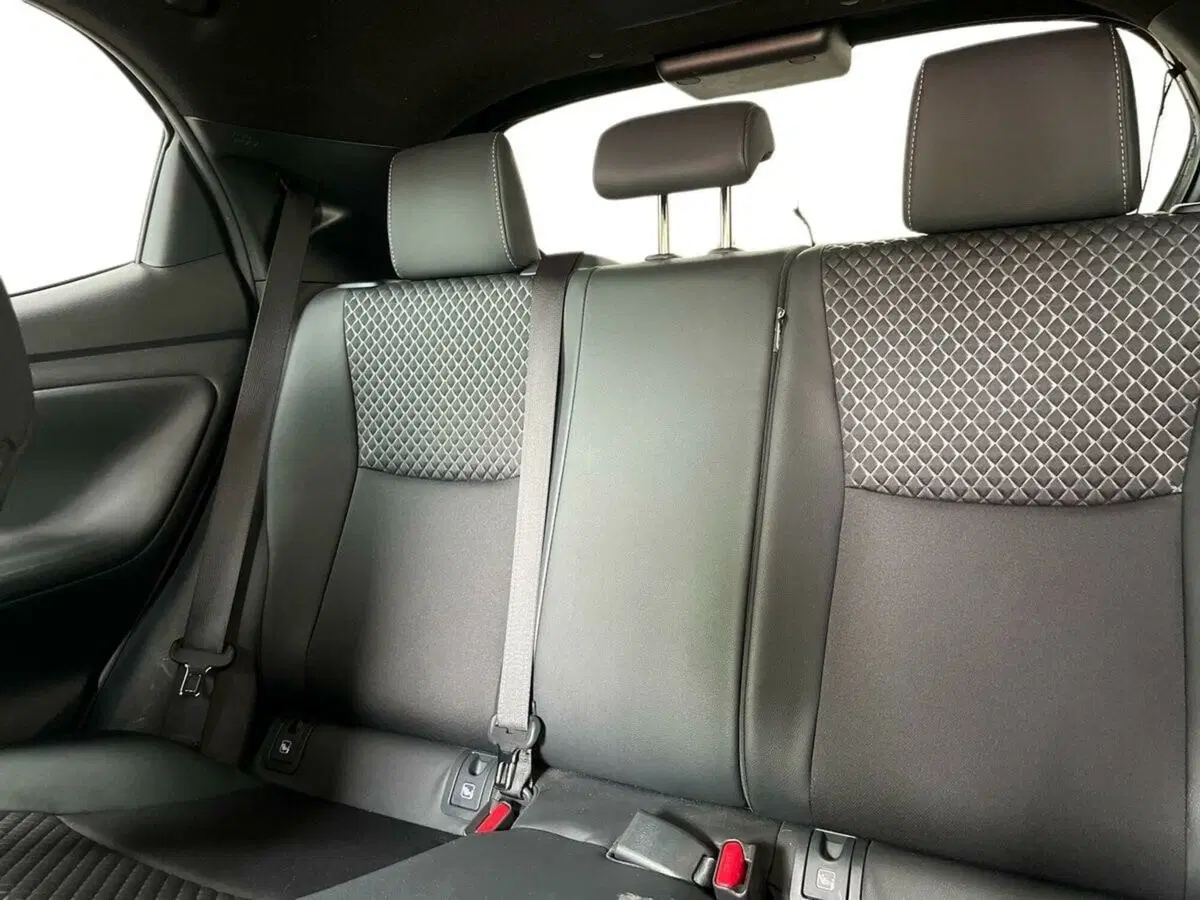 Toyota Yaris usata a Sondrio (11)