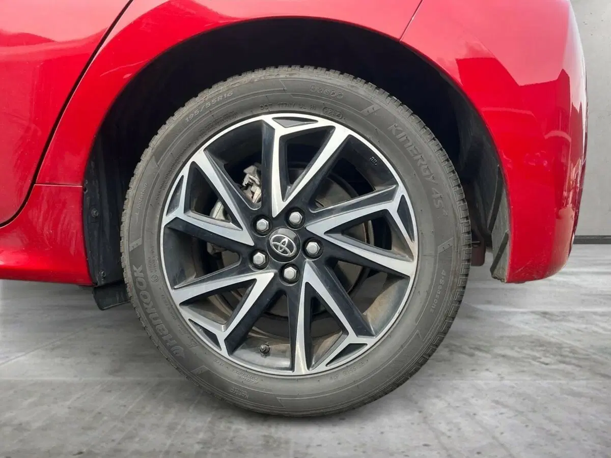Toyota Yaris usata a Sondrio (14)