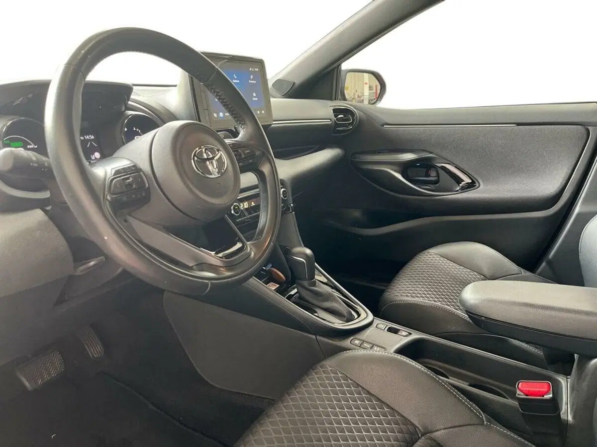 Toyota Yaris usata a Sondrio (7)