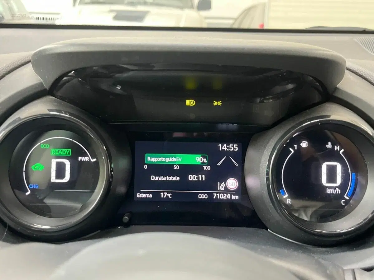 Toyota Yaris usata a Sondrio (9)