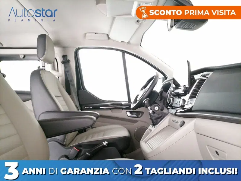 Ford Tourneo Custom usata a Roma (6)