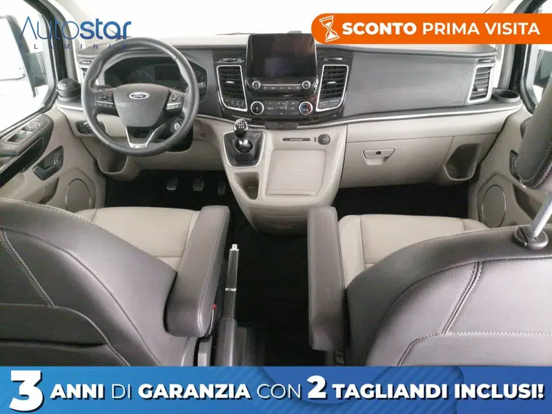 Ford Tourneo Custom usata a Roma (9)
