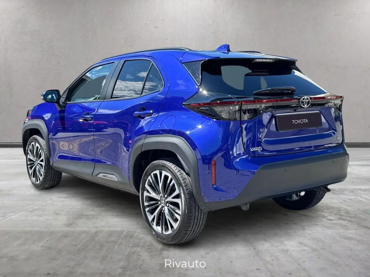 Toyota Yaris Cross usata a Como (4)