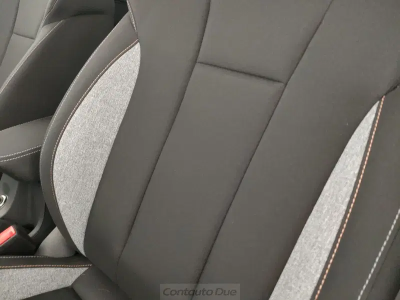 Skoda Kamiq nuova a Caserta (16)