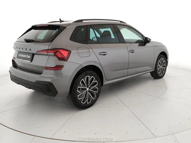 Skoda Kamiq nuova a Caserta (4)