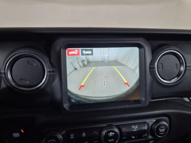 Jeep Wrangler Unlimited usata a Torino (16)