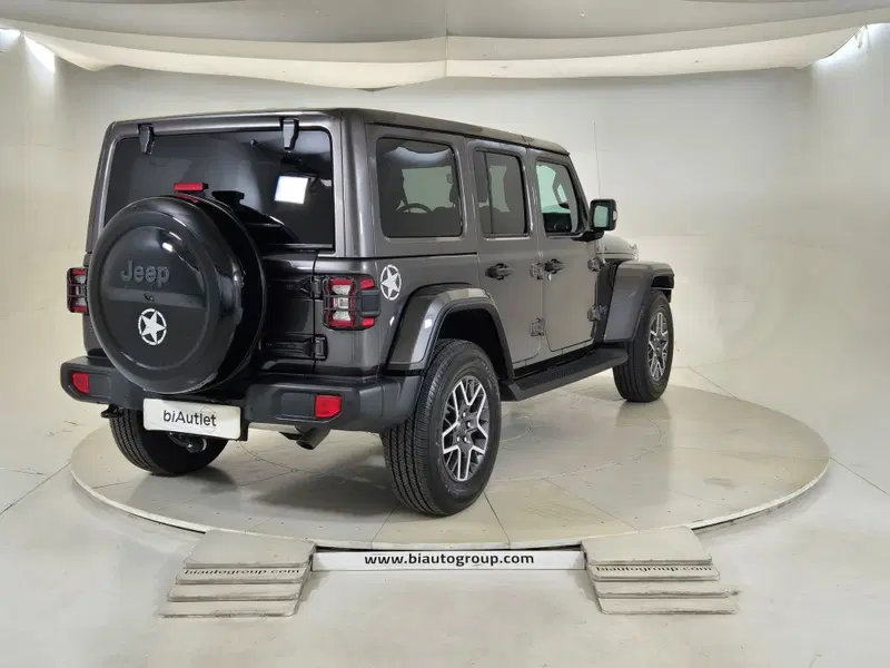 Jeep Wrangler Unlimited usata a Torino (4)