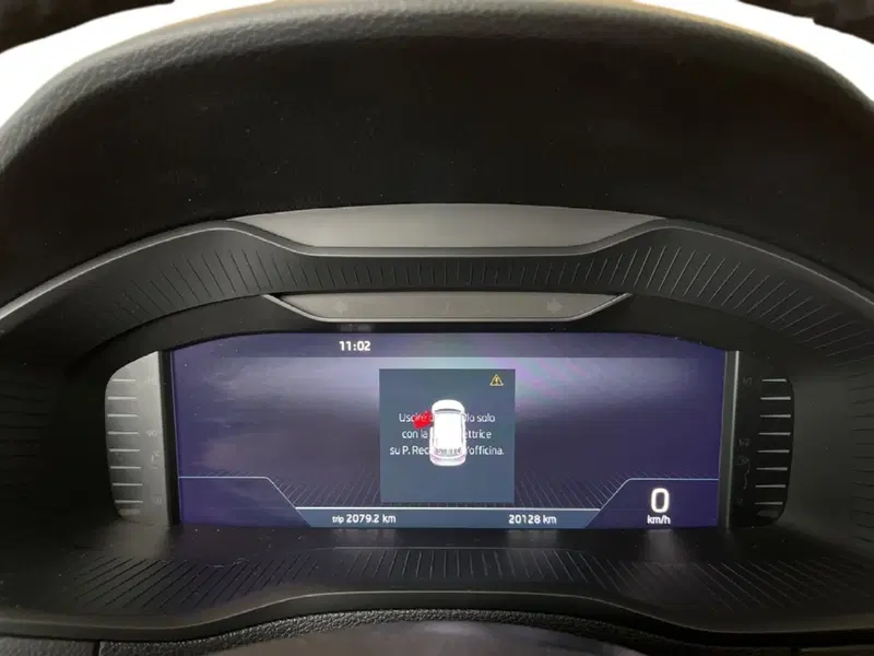Skoda Karoq usata a Torino (12)